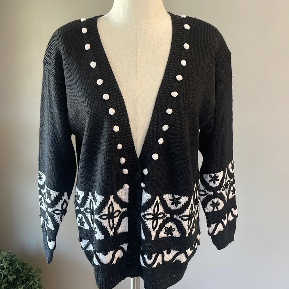 VINTAGE Jantzen woman’s embroidered knit sweater cardigan popcorn accent XL